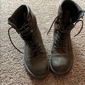 Thursday lace up boots